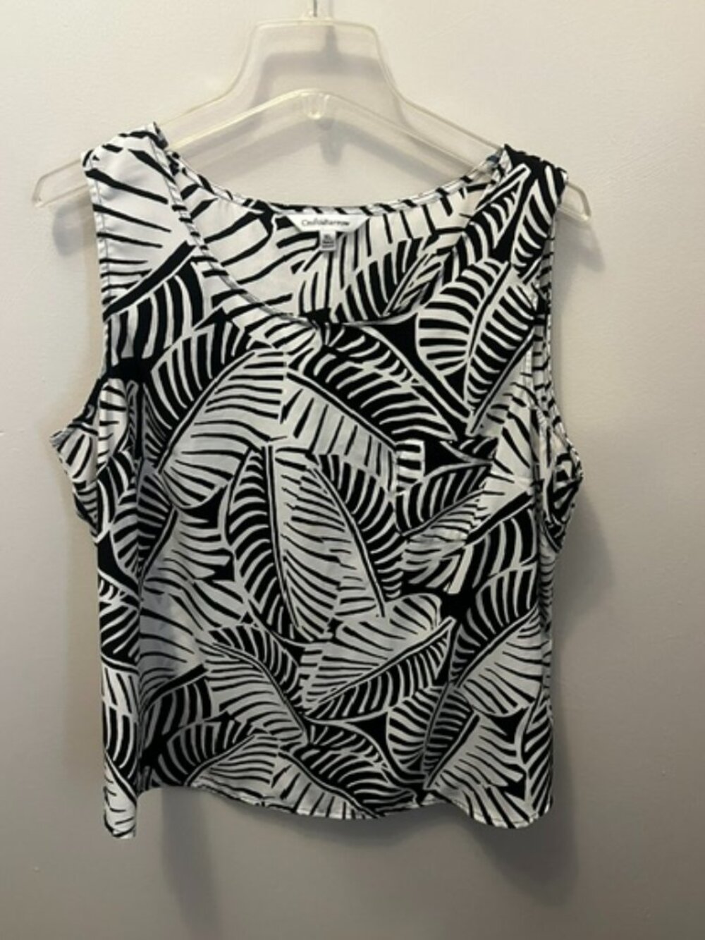 Women's Croft & Barrow Leaf pattern Tank, White/Black, Size XL, Ex Cond!